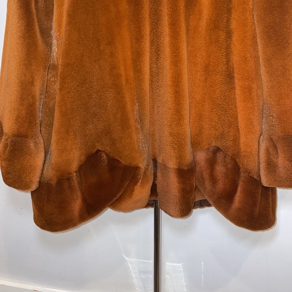 Rusty Brown Sheered Mink Vintage Jacket with Chrystal Collar Closure - Picture 4 of 9